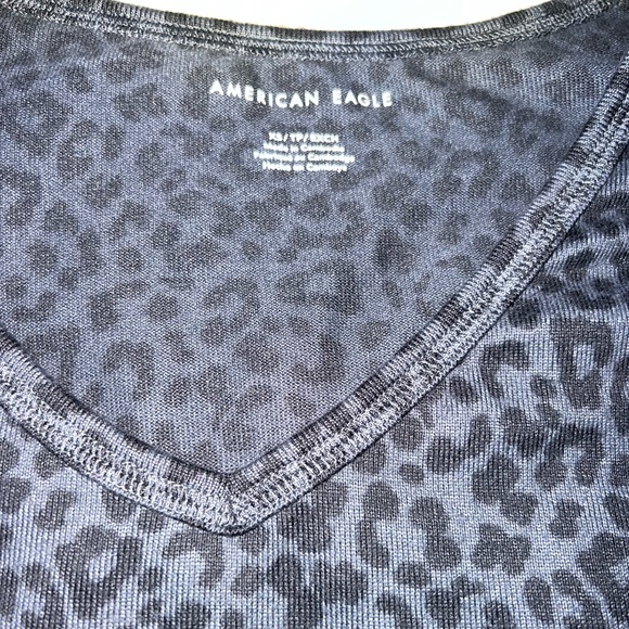 American Eagle Leopard Print Long Sleeve - Picture 2 of 3